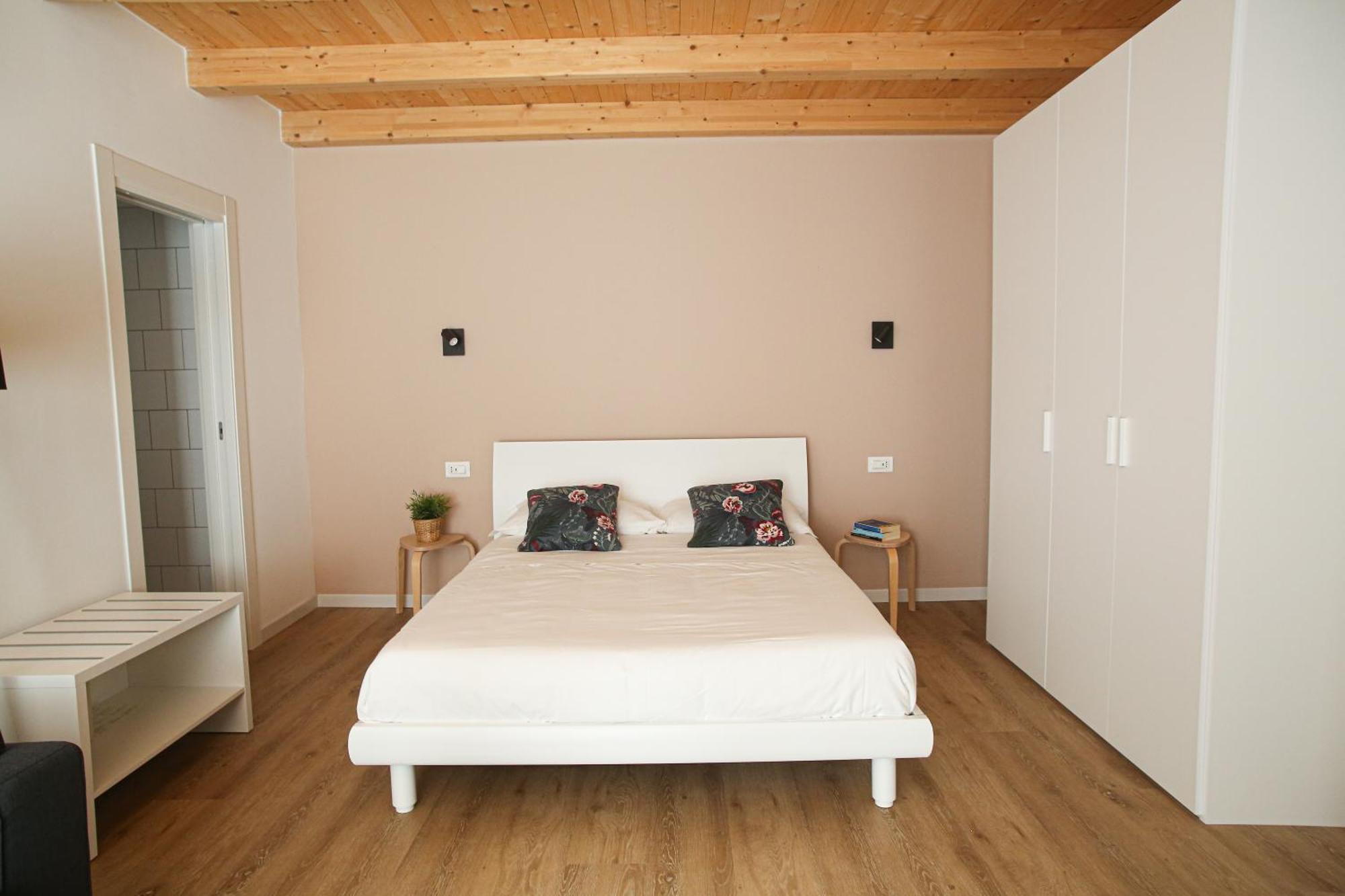 Aloe Comfort Rooms Пескара Экстерьер фото